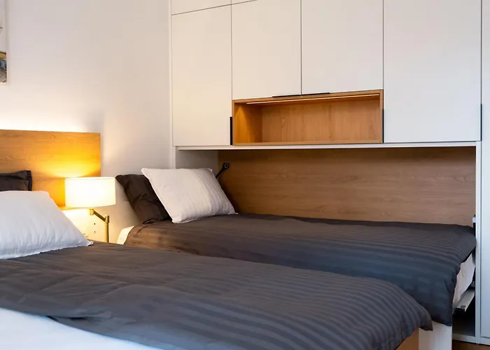 Апартаменты Masarykova - Modern 1-bedroom In Center & Free Parking