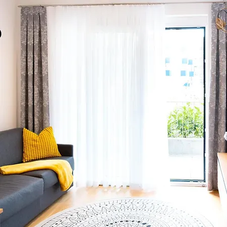 Masarykova - Modern 1-bedroom In Center & Free Parking *